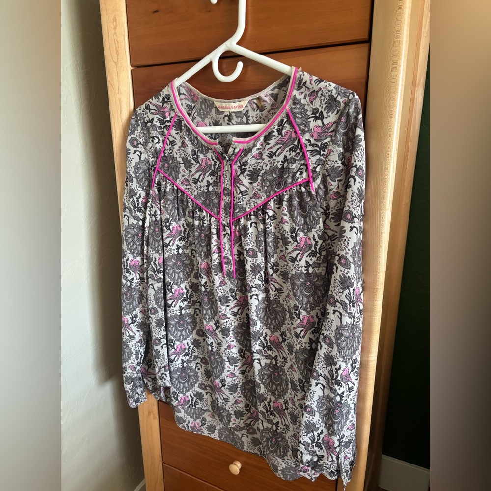 Rebecca Taylor Silk Gray Tunic Blouse with Hot Pink Trim